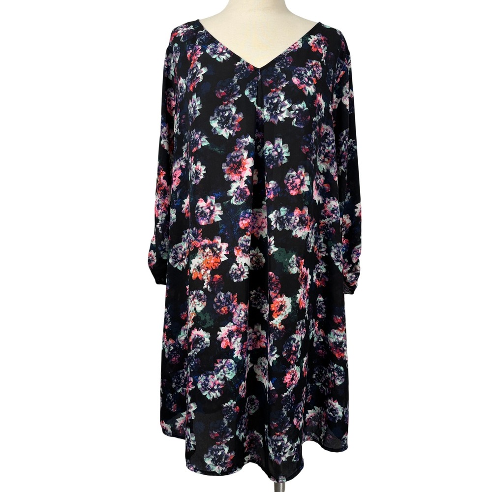 Decree‎ Floral V-Neck Shift Dress Women's 1X Black Floral 3/4 Sleeve Chiffon
